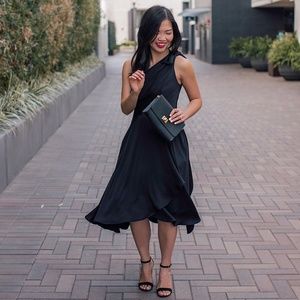 Gal Meets Glam | Octavia Crepe Dress